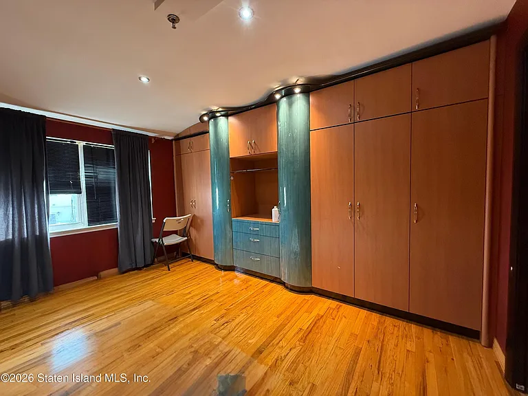 22 Quincy Ave — Photo 16