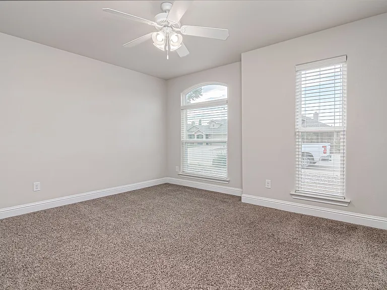 5917 Mile High Ln — Photo 16
