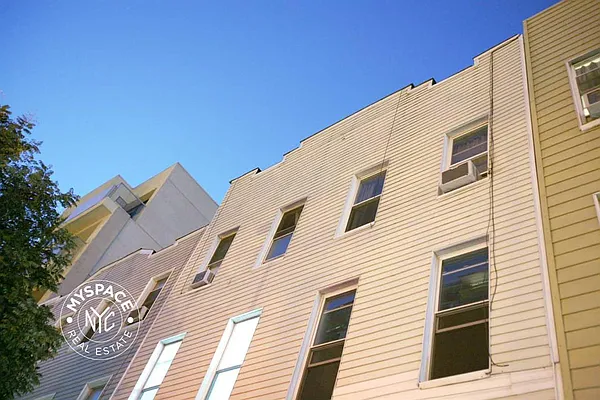 Rented by MySpaceNYC | media 6