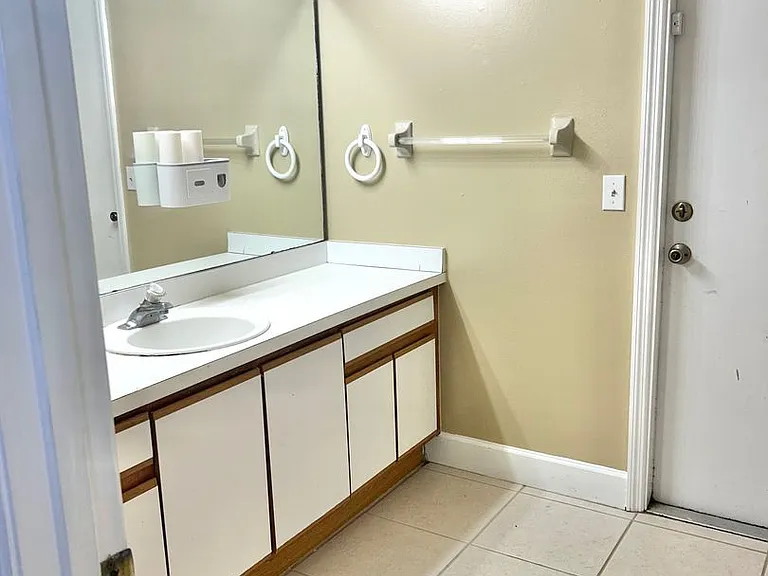 2949 N Covington Dr — Photo 17