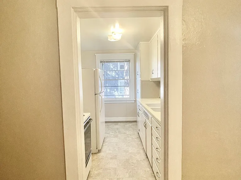 901 N M St #8 — Photo 8