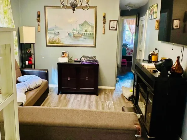 52 Booream Avenue image 6 of 18