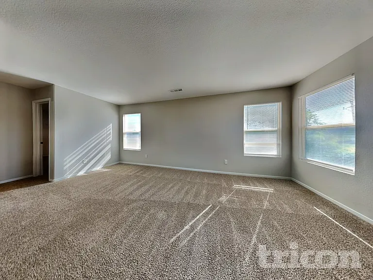 9696 Canyon Meadows Dr — Photo 9