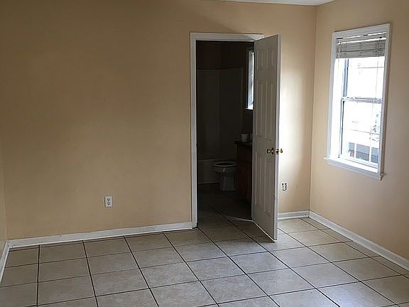 5th image of 3023 Schroer Dr