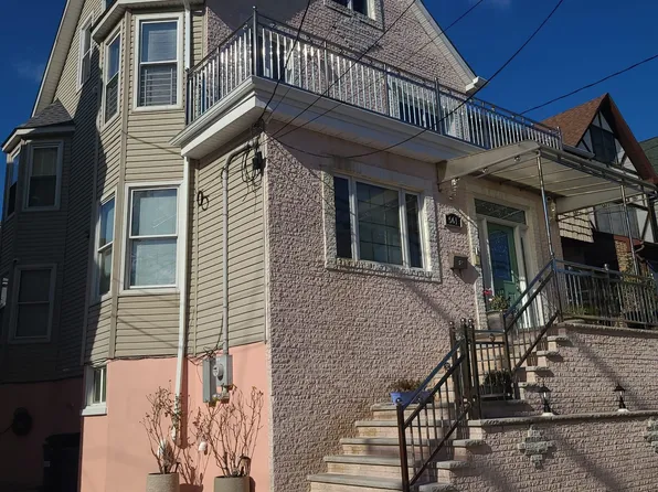 561 Avenue East image 21 of 36