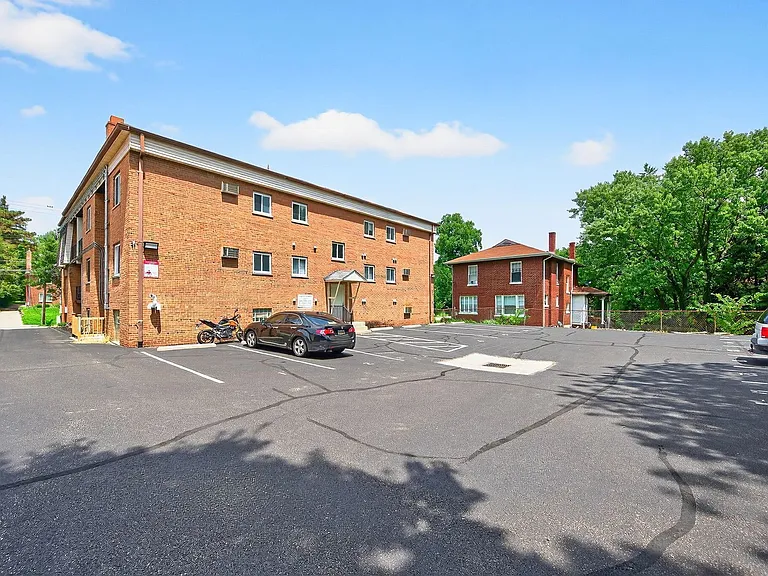 6416 Montgomery Rd #16 — Photo 15