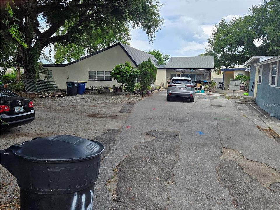1st image of 1118 Harris Ln