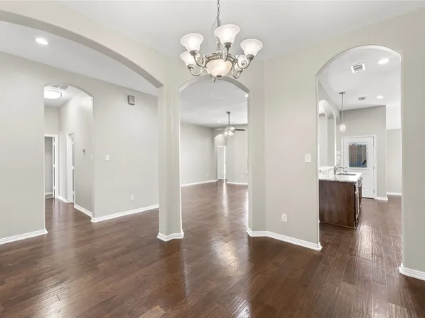405 Jasmine Cir, Nevada, TX 75173