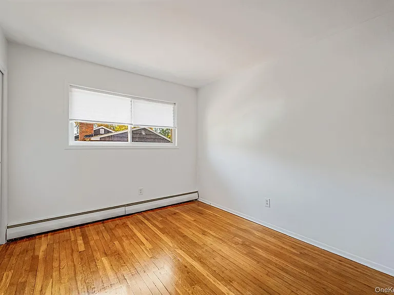23 Princeton Dr — Photo 25