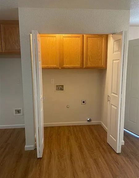 408 Spruce St — Photo 6
