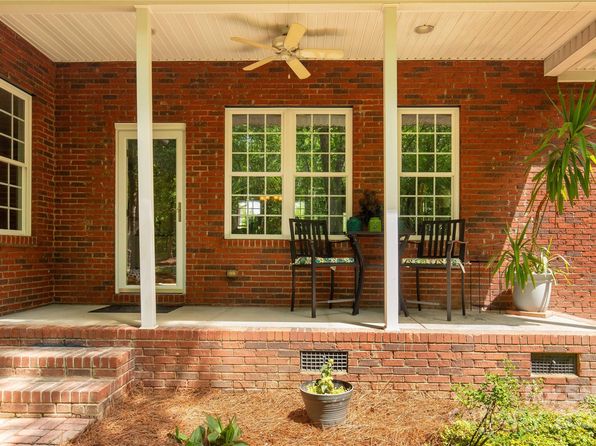 728 Palmers Pl, Rock Hill, SC 29730
