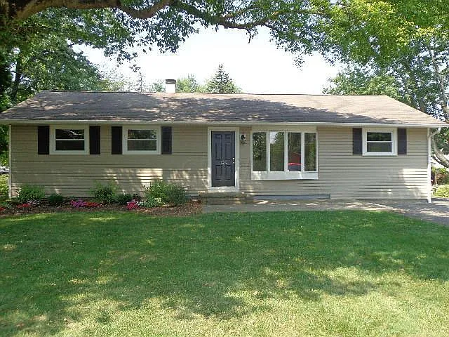 67 Troy Rd photo 1
