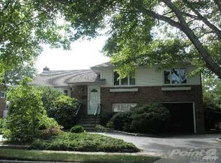 3790 Beechwood Pl, Seaford, NY