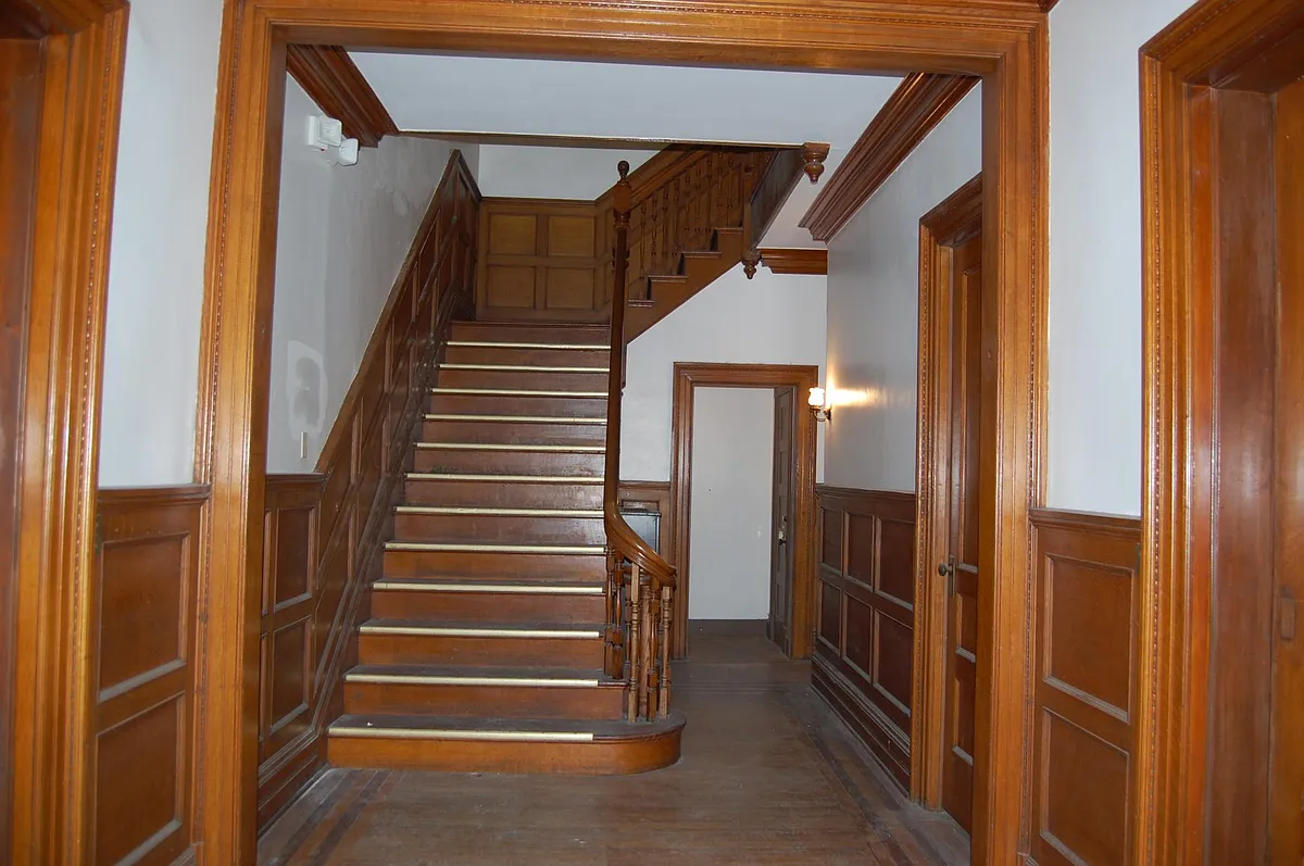 Building Photo - 1154 Madison Ave #4