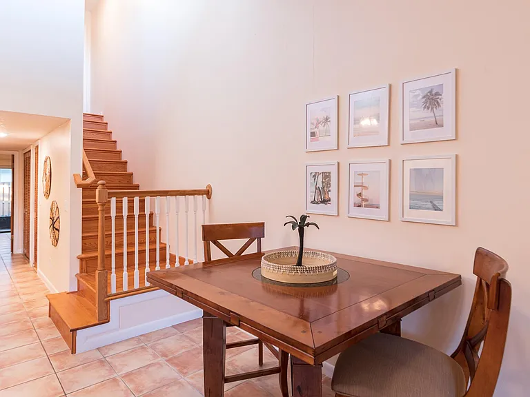 255 Woodland Ave #2 — Photo 8