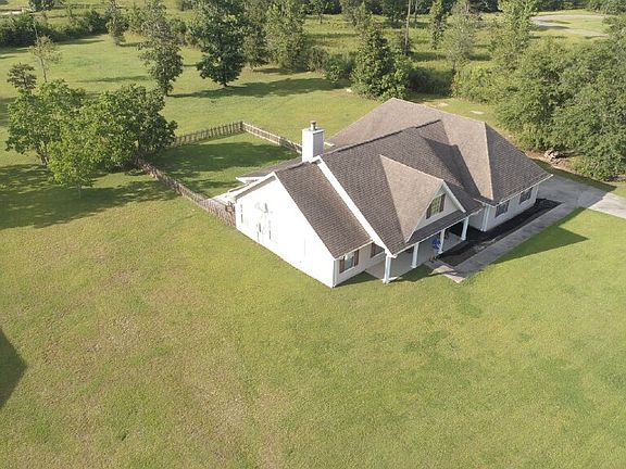 2nd image of 23 Harmony Dr E