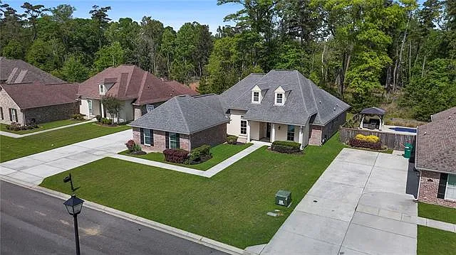 8929 Greenleaves Dr — Photo 29