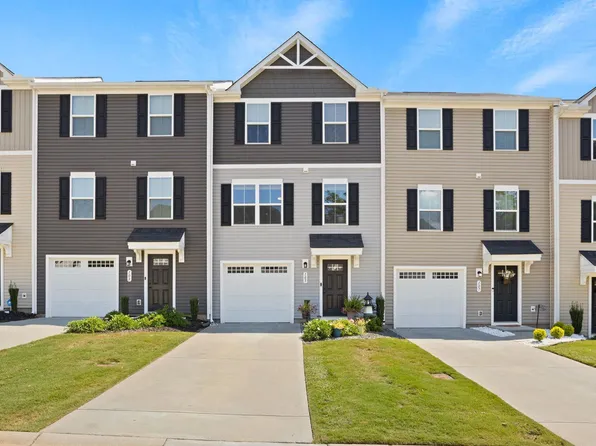 105 Sproles Ln, Easley, SC 29642