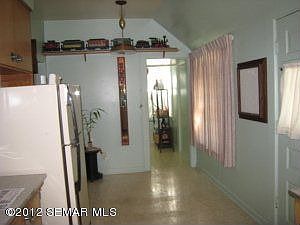 5th image of 127 W Holly St