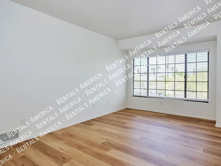 1150 W Masters Cir — Photo 33