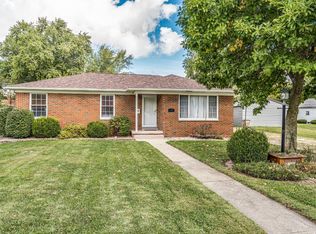 705 E Main St, Staunton, IL 62088