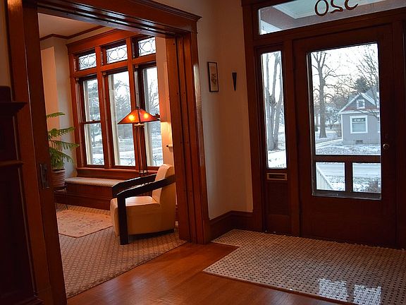 Entry, marble tile