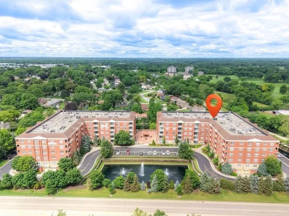 1 Itasca Pl Unit 302, Itasca, IL 60143