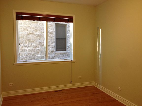 5th image of 1621 N Mozart St #O1n