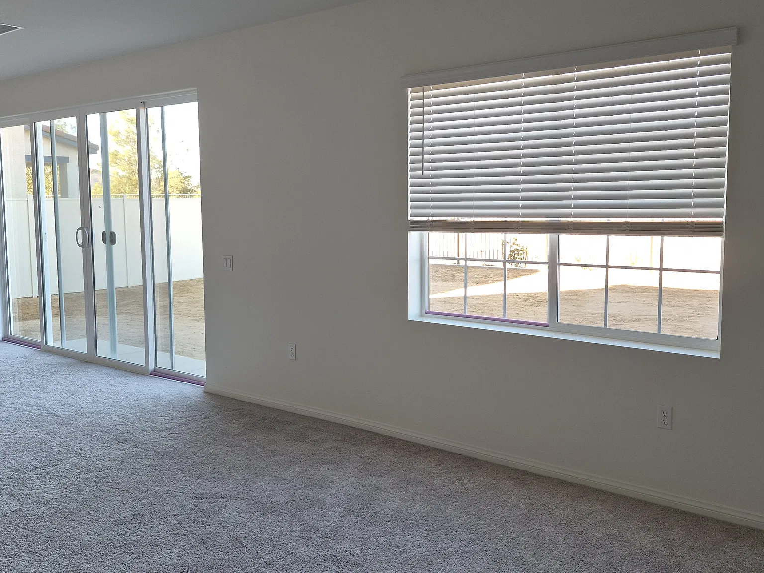 5 bed, 2874 sqft, $3,950 — Photo 4
