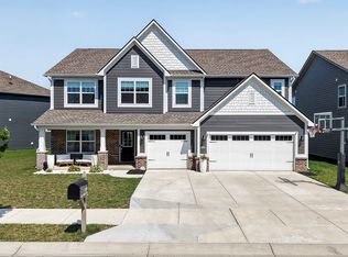 15948 Black Willow Ln, Fishers, IN 46040