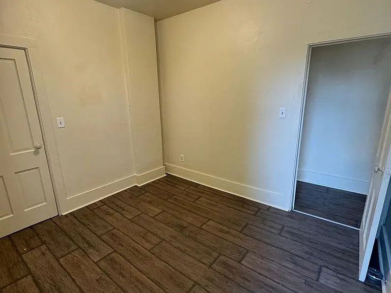 232 N Nash St — Photo 22