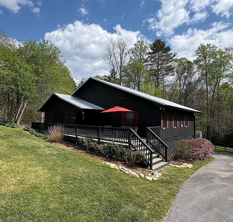 281 Marlett Rd