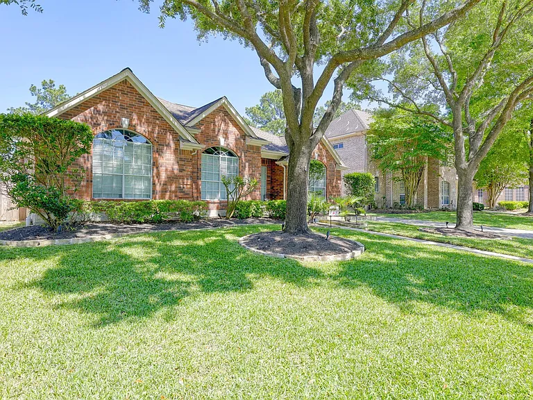 12923 Lady Jane Ct — Photo 25