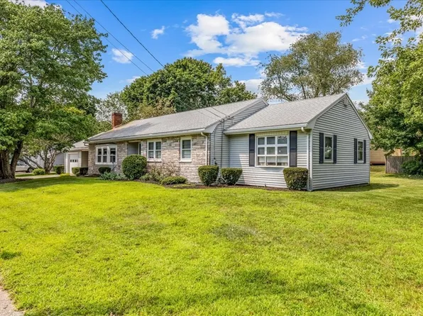 45 Mount Pleasant Ave, Holbrook, MA 02343