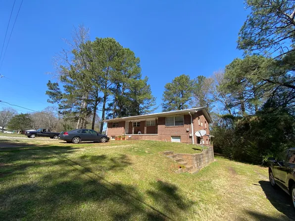 2362 Airport Dr #B, Athens, GA 30605