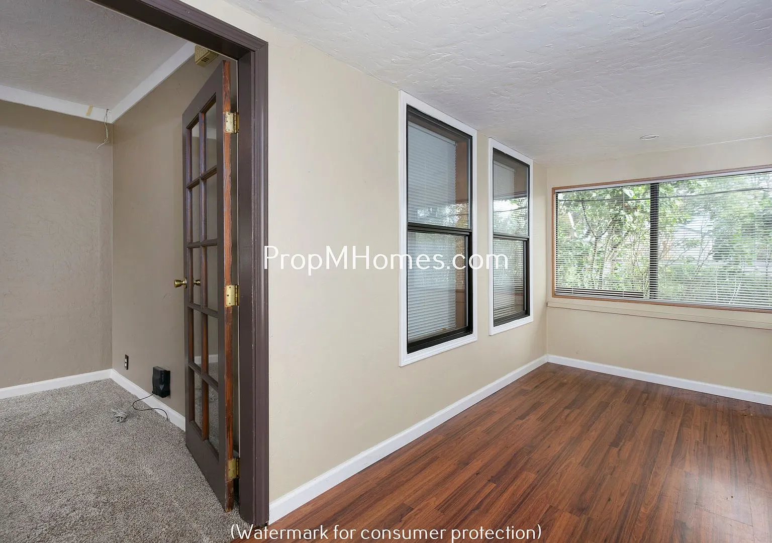 Charming One Bedroom Plus Office/Den In SE Portland! — Photo 3