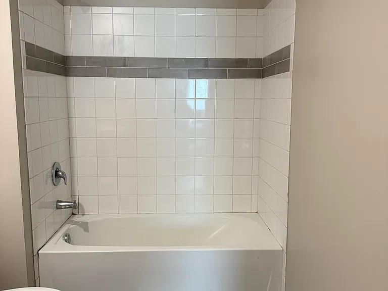 10001 Prevatt St — Photo 10