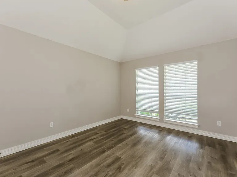 2604 Millstream Dr — Photo 13