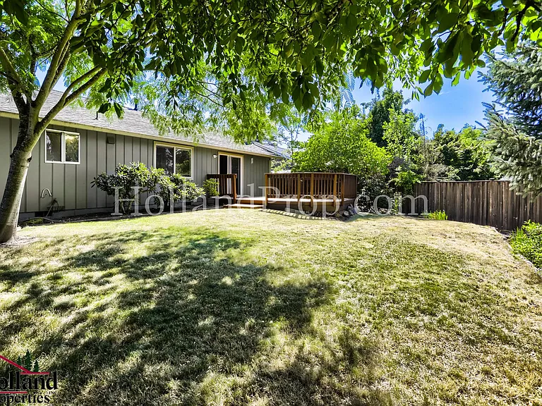 17267 SW Barcelona Way — Photo 18