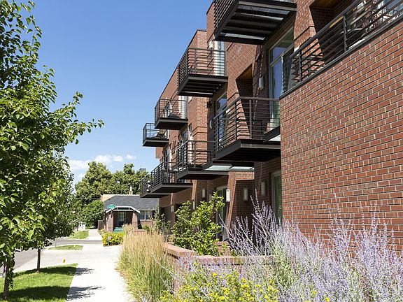 3rd image of 1101 E Ellsworth Ave #2055010