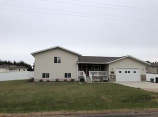 908 13th St, Duncan, NE 68634