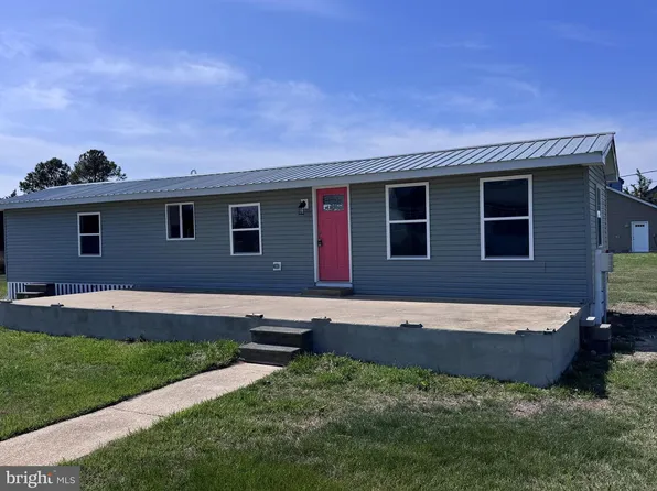 16448 Ball Point Rd, Piney Point, MD 20674