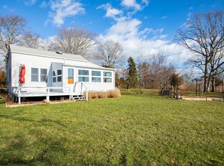 35 Bayview Ave, Southold, NY 11971