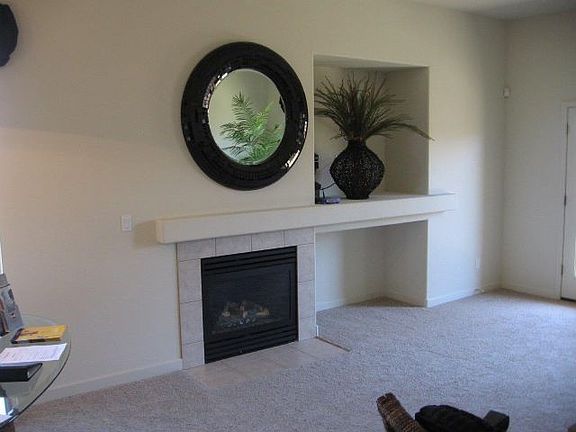 3rd image of 731 Elk Hills Dr