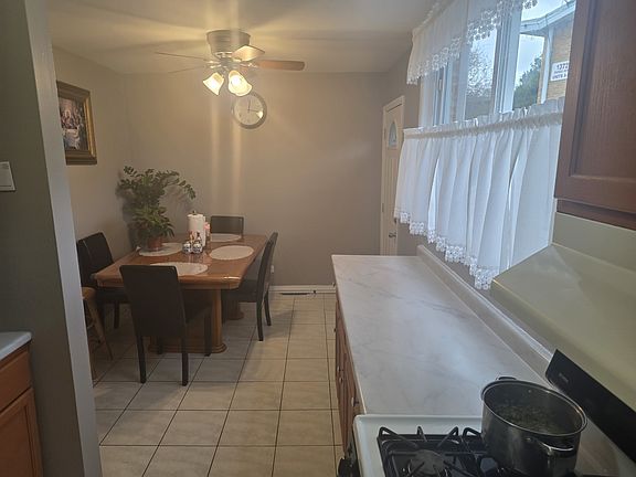 4th image of 2129 Ash St APT G