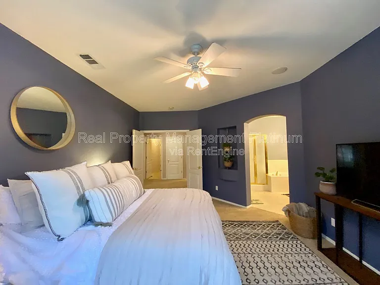 4872 N Crestmoor Ave — Photo 27