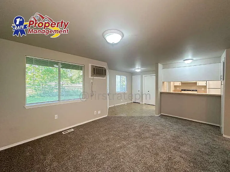 2895 W Malad St — Photo 6