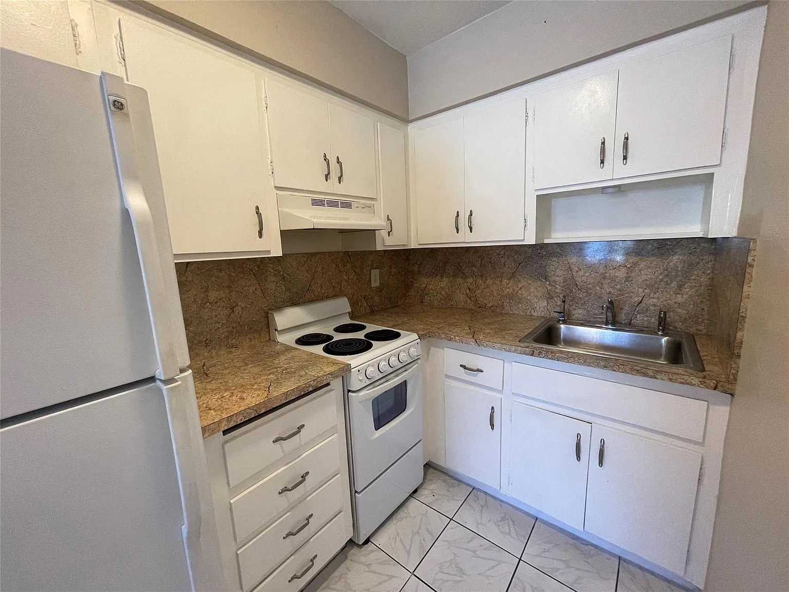 1 bed, 588 sqft, $1,475 — Photo 2
