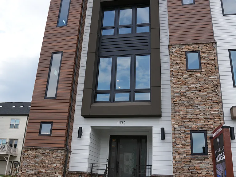 11132 Medical Center Dr — Photo 1