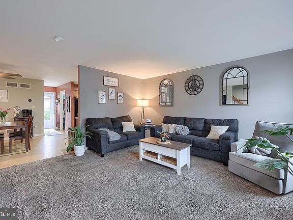 5th image of 206 Sable Dr